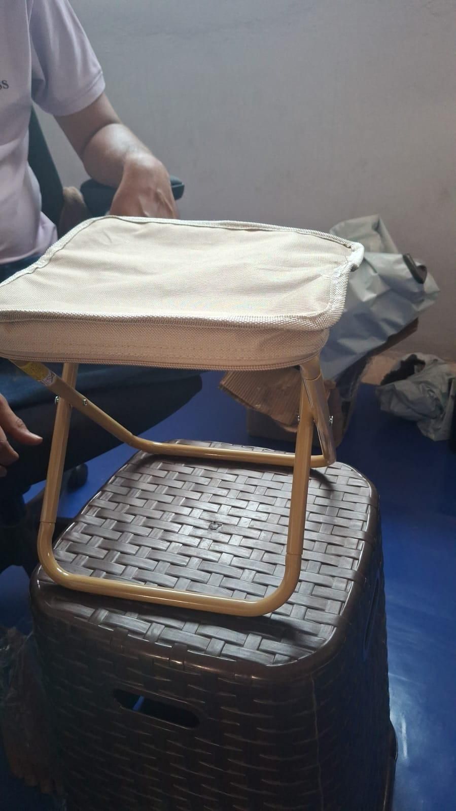 Zipper Folding Stool